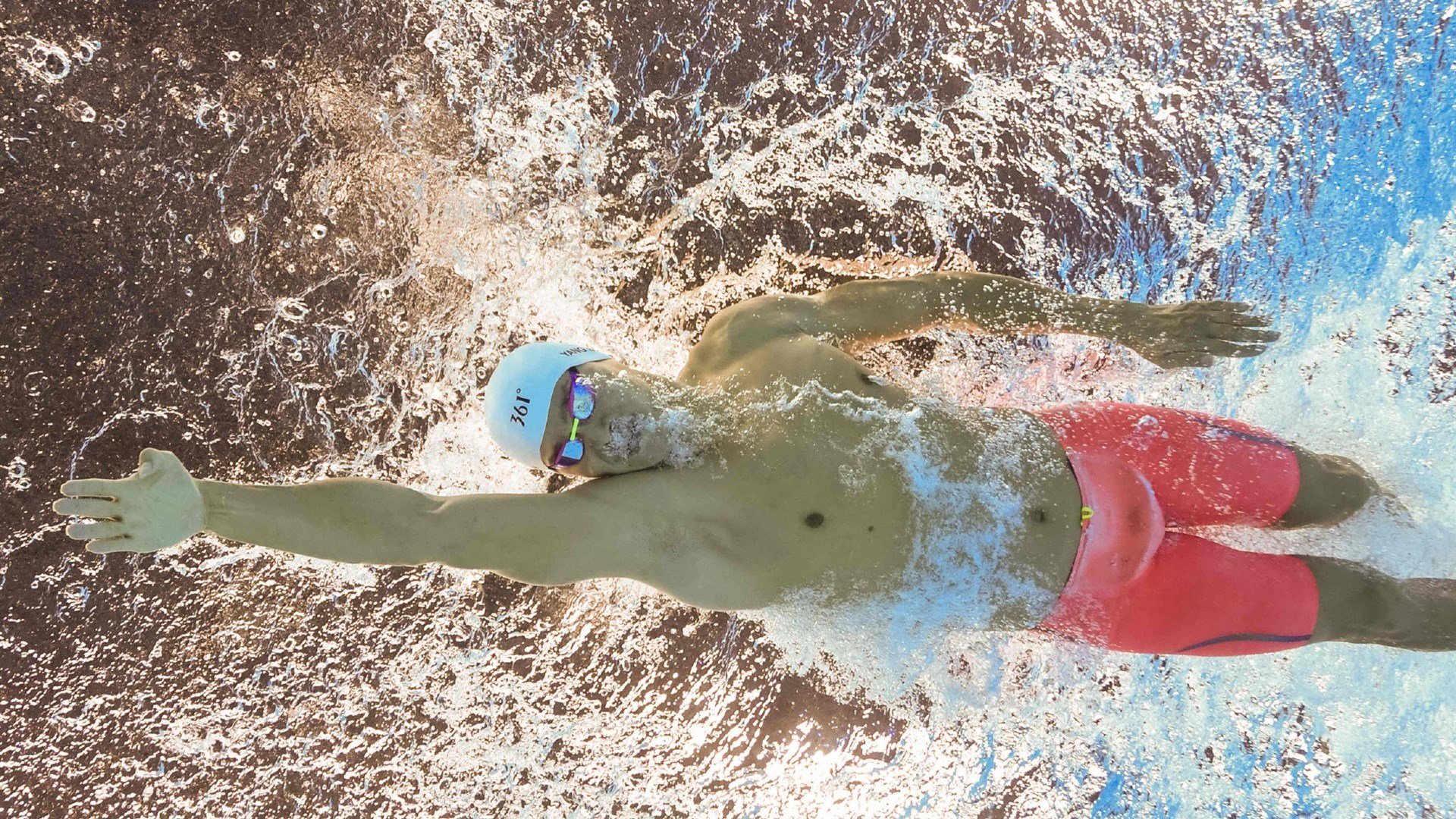 QQ飞车“极速之巅”年度总决战即将点燃全场,qq飞车极速之巅在哪